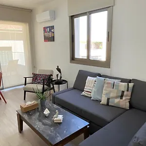 https://le-voyageur.hotelsatayianapa.com
